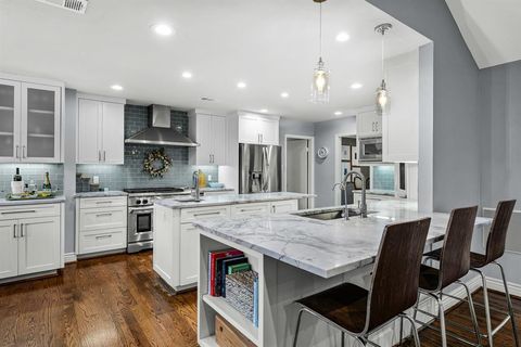 Tiny photo for 7612 Maplecrest Drive, Dallas, TX 75254 (MLS # 21100888)