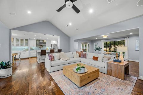 Tiny photo for 7612 Maplecrest Drive, Dallas, TX 75254 (MLS # 21100888)