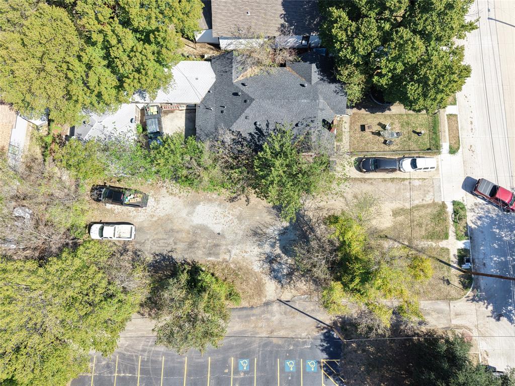 3009 E 1st Street