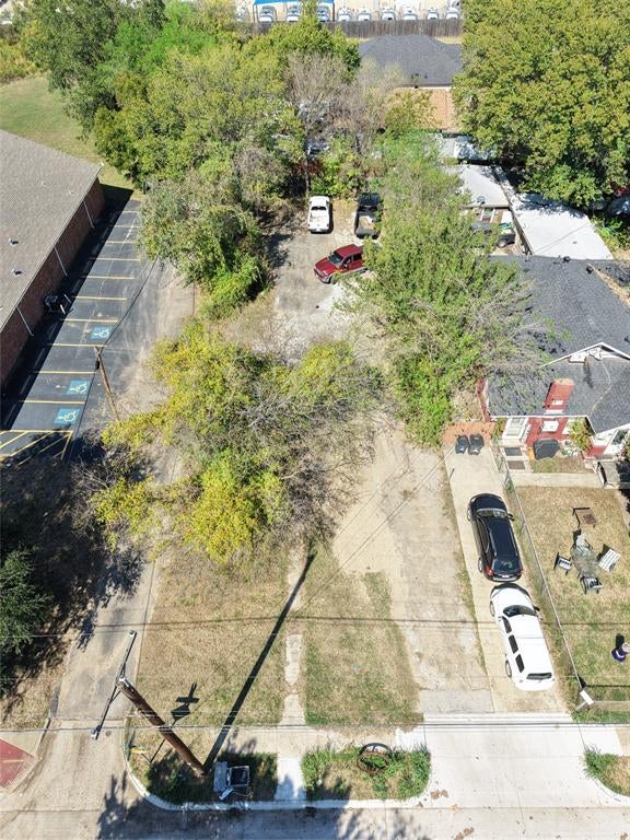 3009 E 1st Street