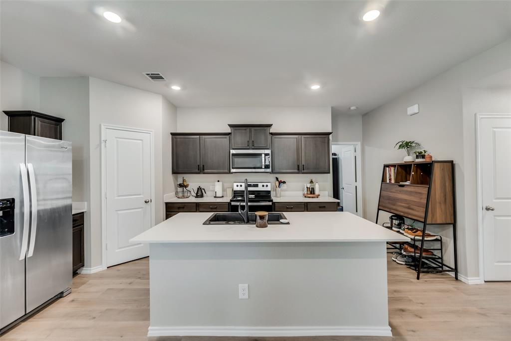 Enclave-Pecan Crk Ph II - Residential Lease