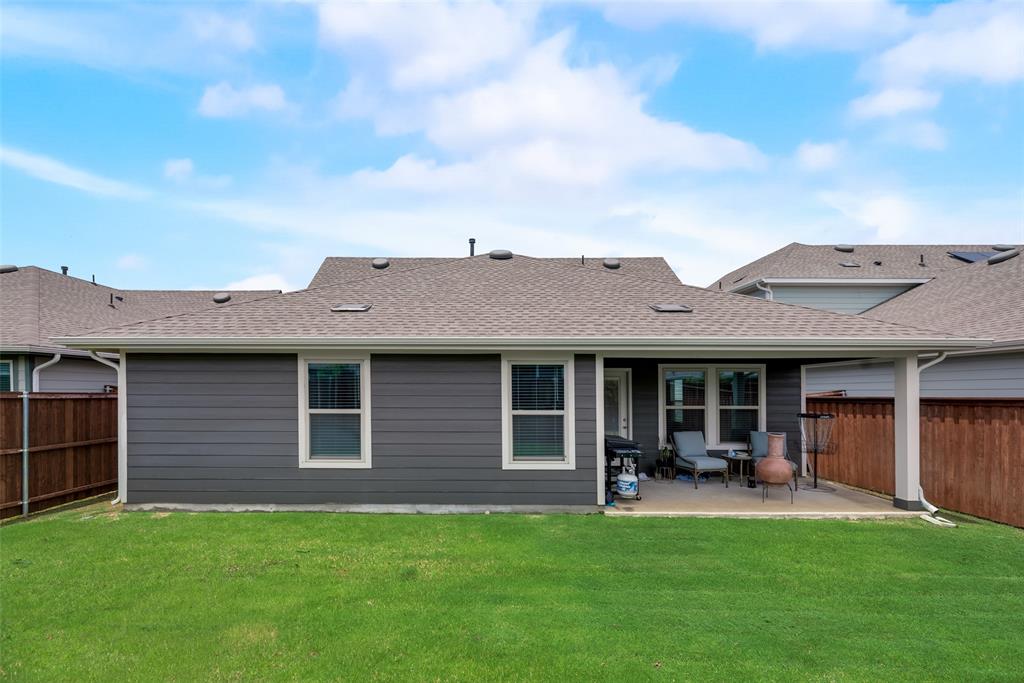 Enclave-Pecan Crk Ph II - Residential Lease