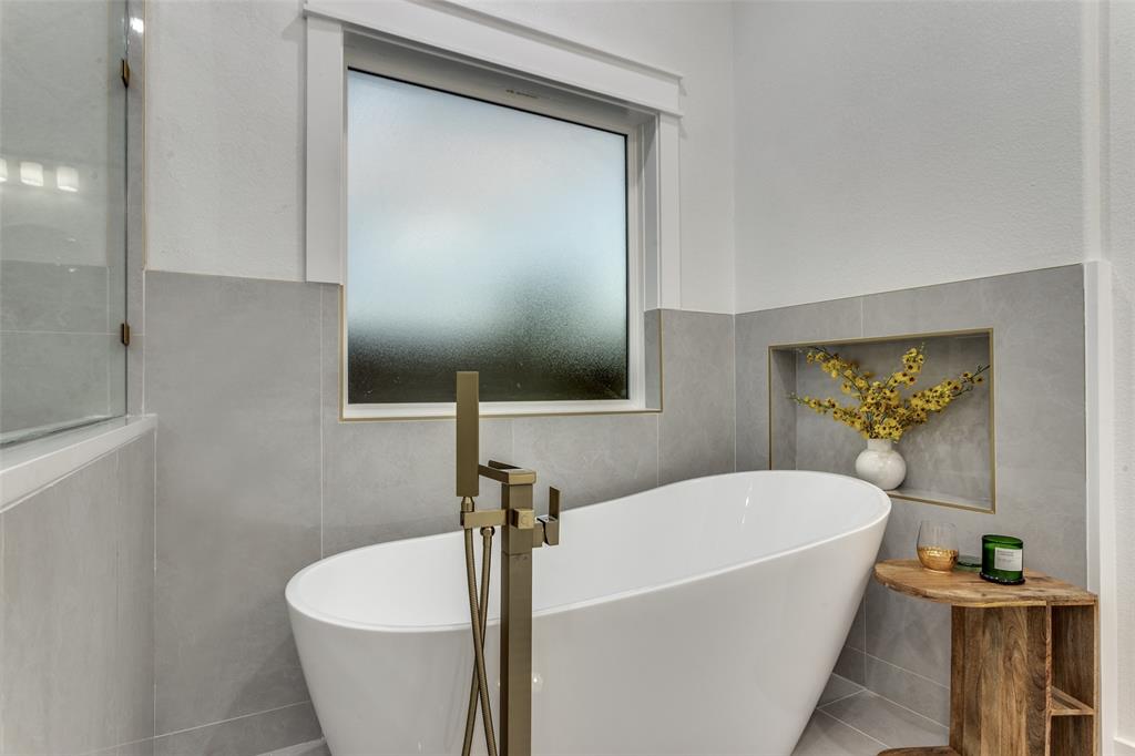 Thomas Crossing - Residential