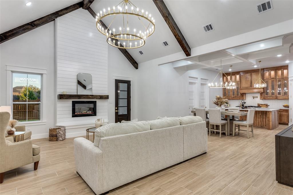 Thomas Crossing - Residential