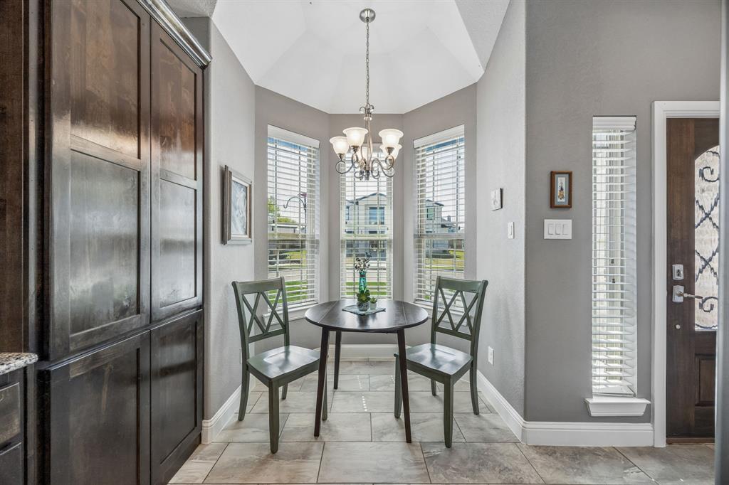 8005 Lake Bend Drive