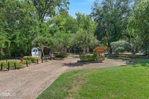 A home in Shreveport