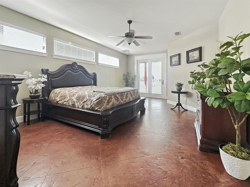 Sleepy Hollow Manor - Residential