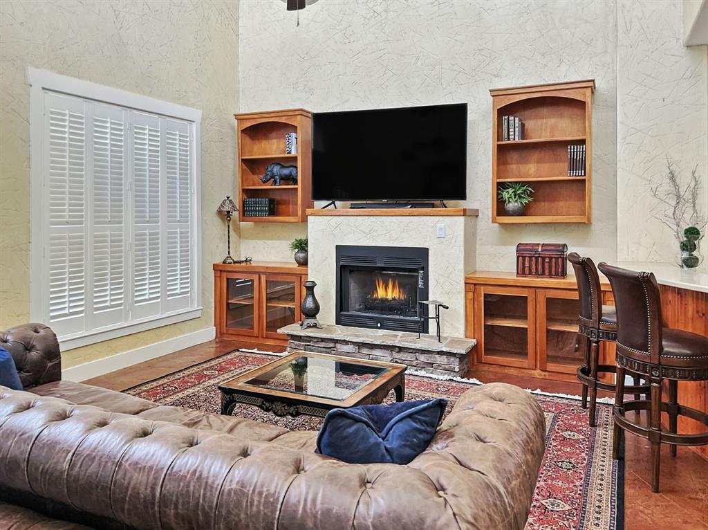 Sleepy Hollow Manor - Residential