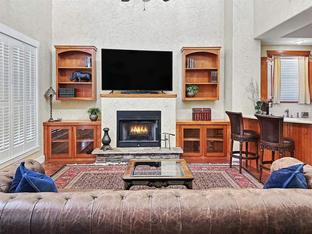 Sleepy Hollow Manor - Residential