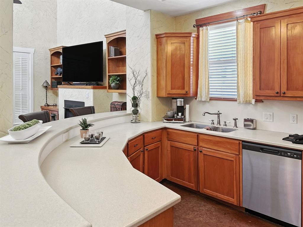 Sleepy Hollow Manor - Residential