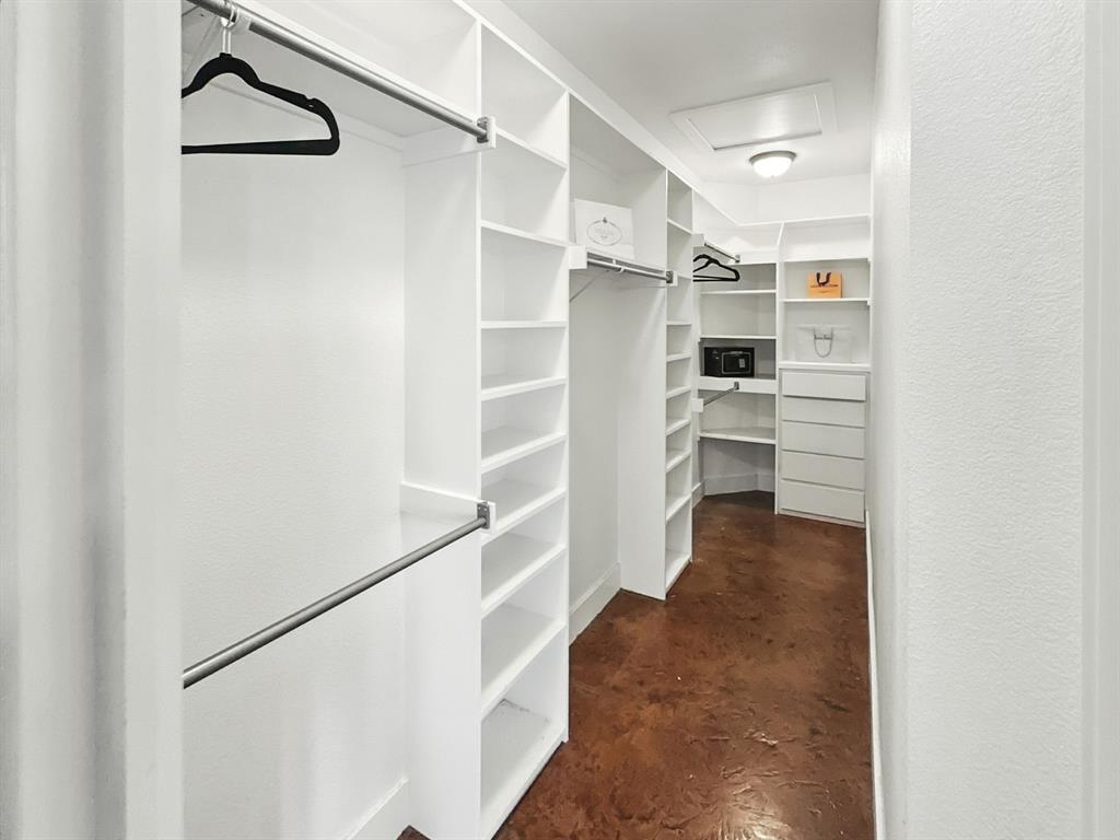 Sleepy Hollow Manor - Residential