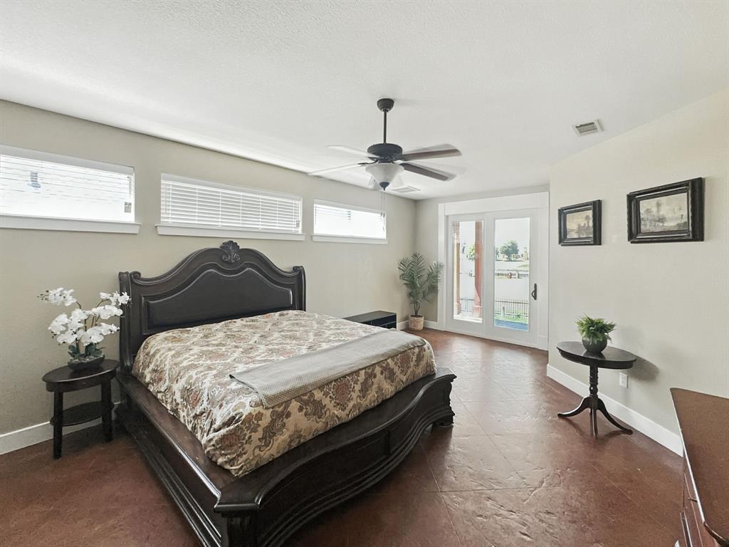 Sleepy Hollow Manor - Residential