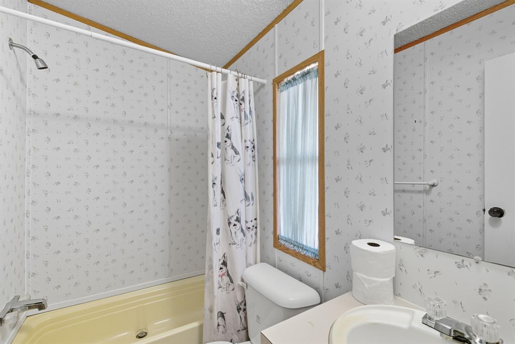 TOWNSEND JANE J; MH & STGS - Residential