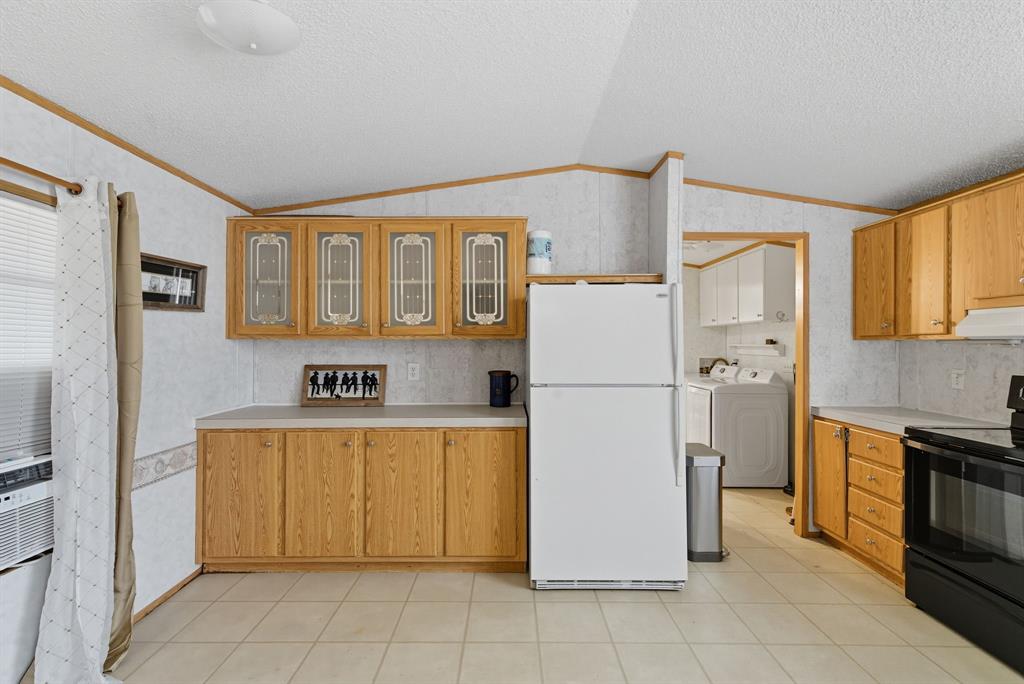 TOWNSEND JANE J; MH & STGS - Residential