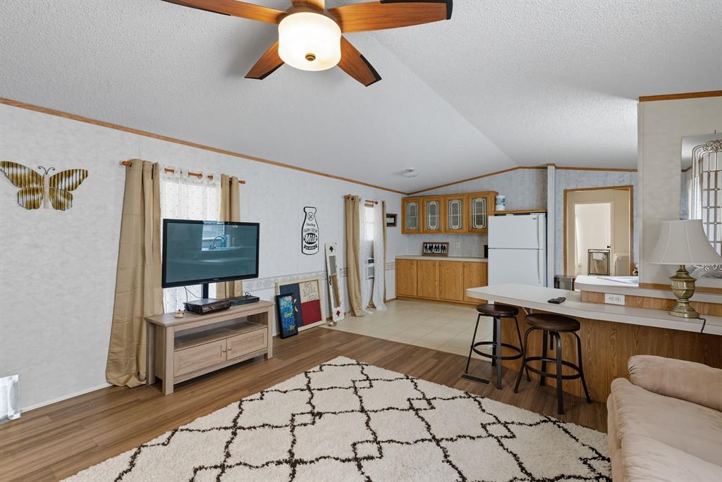 TOWNSEND JANE J; MH & STGS - Residential