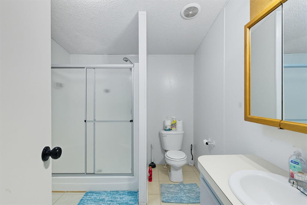 TOWNSEND JANE J; MH & STGS - Residential