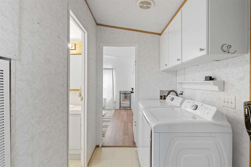 TOWNSEND JANE J; MH & STGS - Residential