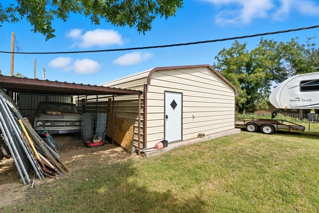 TOWNSEND JANE J; MH & STGS - Residential