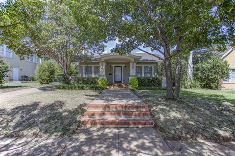 2220 W Rosedale Street S Fort Worth TX 76110