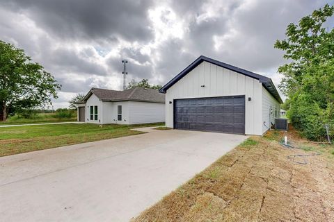 A home in Corsicana