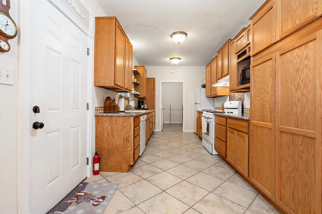 Girard Lake Front - Residential