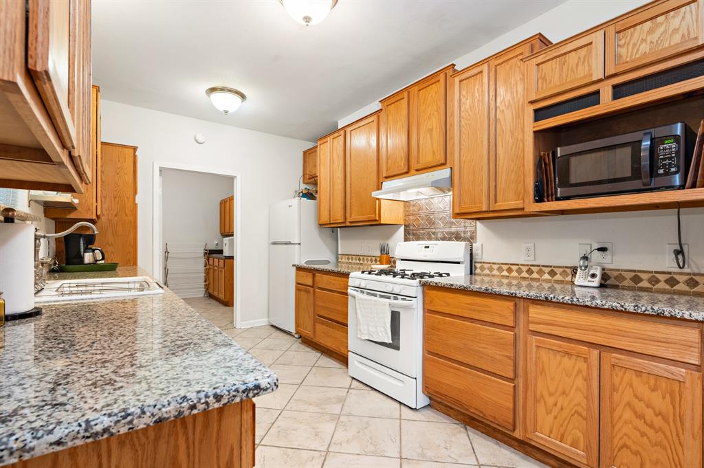 Girard Lake Front - Residential