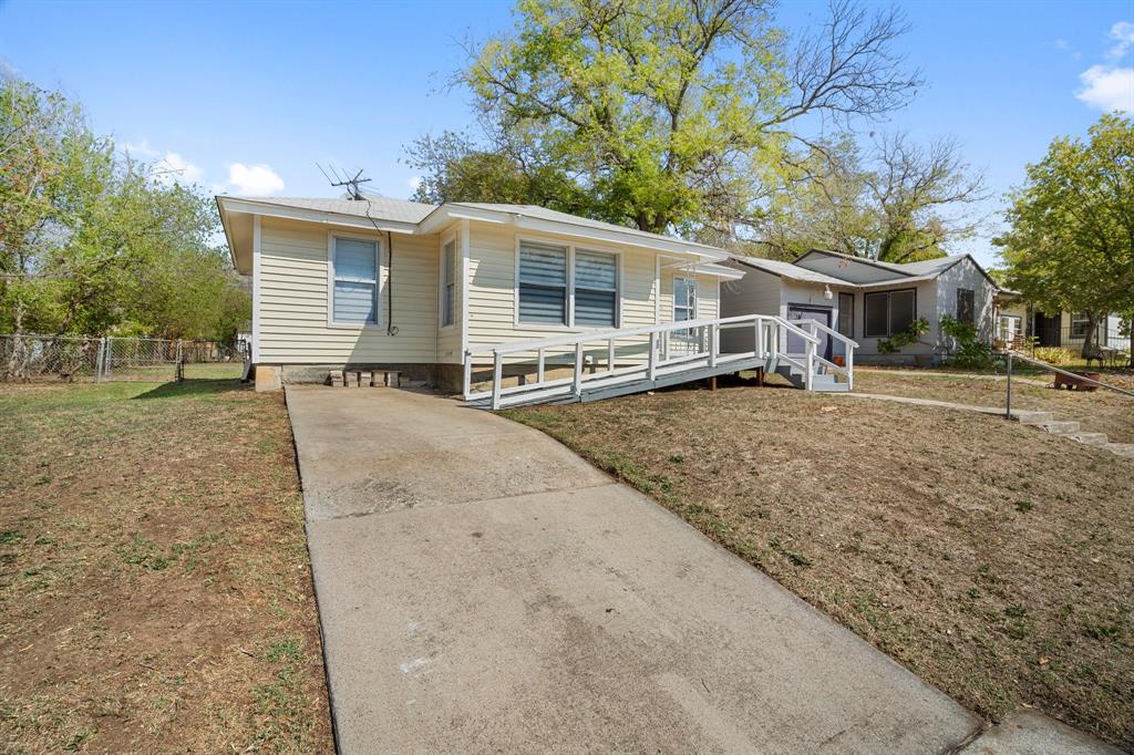 Ridglea West Add - Residential Lease