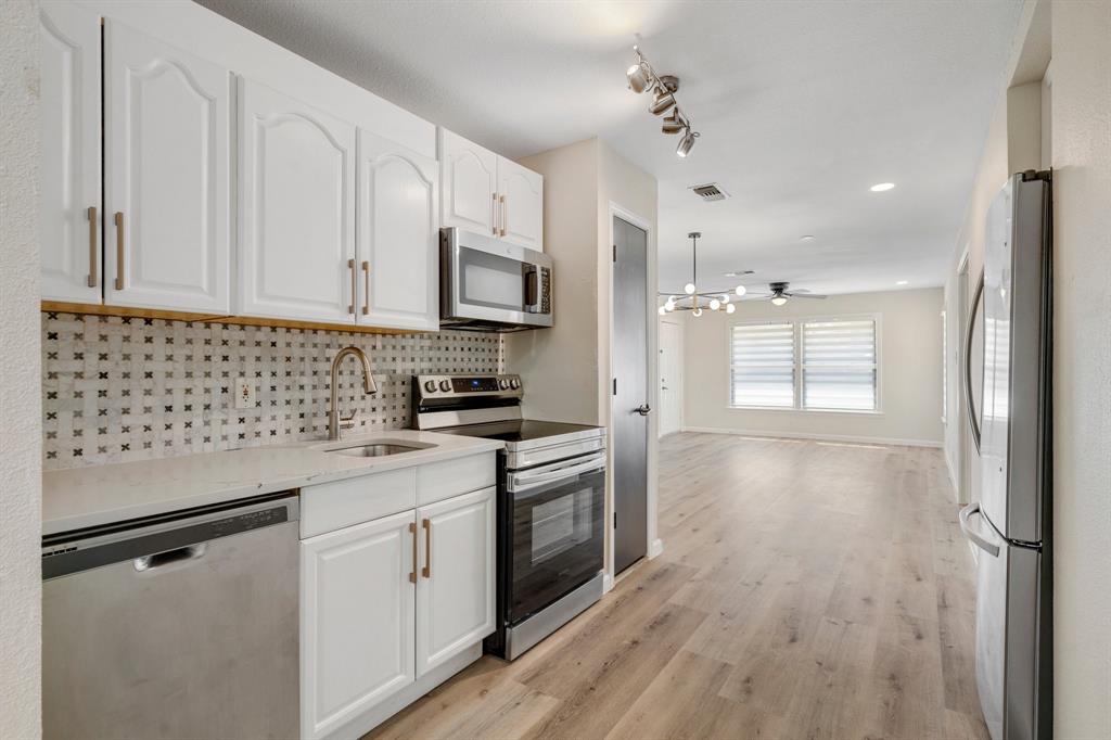 Ridglea West Add - Residential Lease