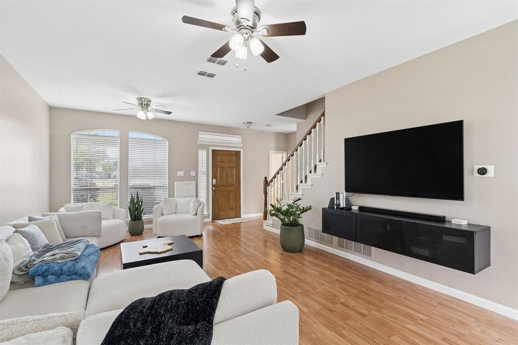 1552 Dublin Circle