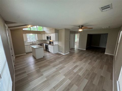 212 N 3rd Street Celeste TX 75423