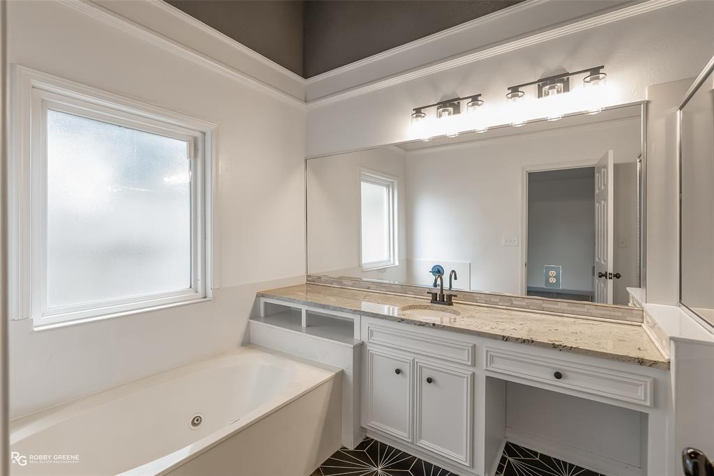 Shreveport, Louisiana 71115, United States, 3 Bedrooms Bedrooms, ,3 BathroomsBathrooms,Residential,Active,214414