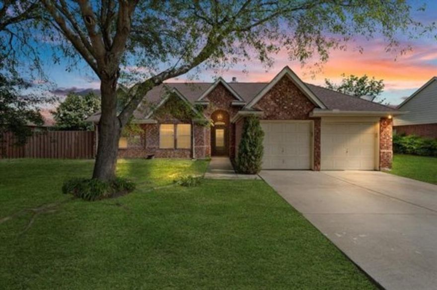 Spacious Home in a Beautiful Community Near Horse Ranches!

Welcome to this expansive home featuring a huge gathering room with a stunning see-through fireplace — perfect for entertaining or relaxing. The master suite offers a luxurious retreat with a separate shower and garden tub for ultimate comfort.

Enjoy elegant touches throughout, including chair molding in formal areas and crown molding that adds timeless style. Located in a highly sought-after neighborhood with a top-rated school system, this home combines comfort, charm, and convenience.