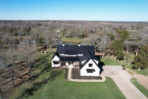 A home in Corsicana