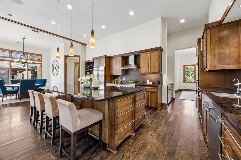 5403 Lago Vista Lane