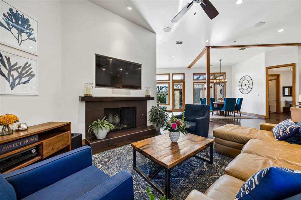 5403 Lago Vista Lane