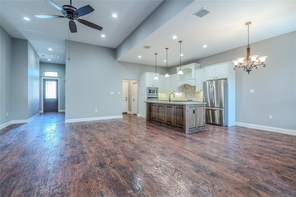 3005 Dry Creek Court