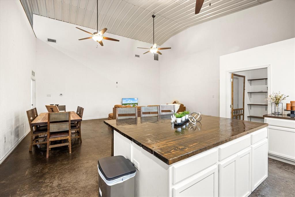 Jj Mathis Sub - Commercial Sale