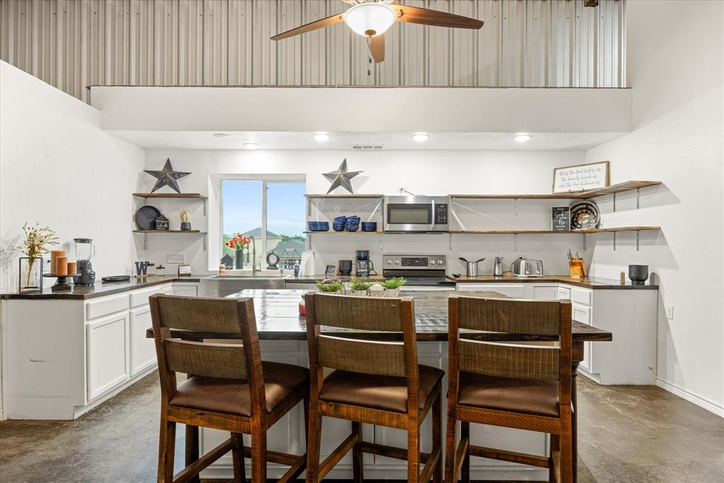 Jj Mathis Sub - Commercial Sale