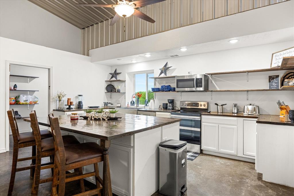 Jj Mathis Sub - Commercial Sale