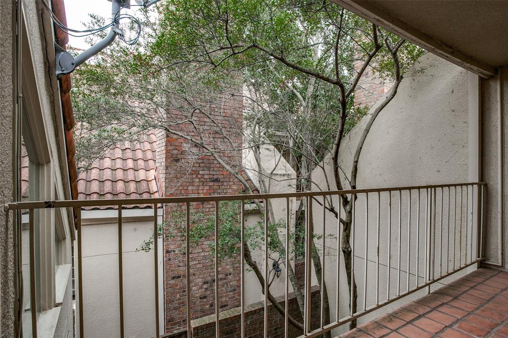 Compound Condo - Residential Lease