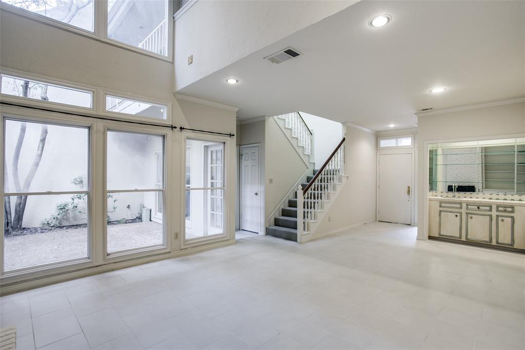 Compound Condo - Residential Lease