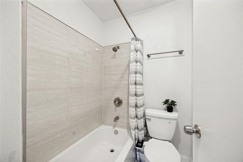 Tiny photo for 839 Dublin Drive #2, Richardson, TX 75080 (MLS # 21341485)