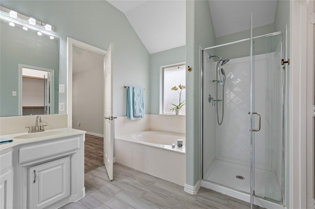 North Richland Hills, Texas 76182, United States, 3 Bedrooms Bedrooms, ,2 BathroomsBathrooms,Residential,Active,212221