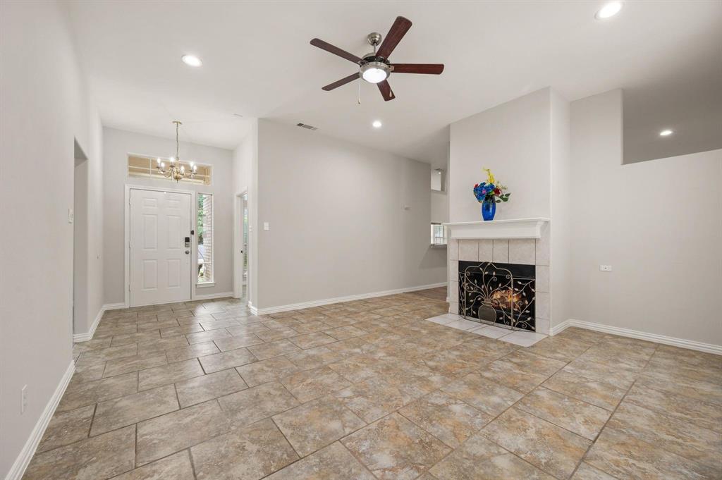 North Richland Hills, Texas 76182, United States, 3 Bedrooms Bedrooms, ,2 BathroomsBathrooms,Residential,Active,212221