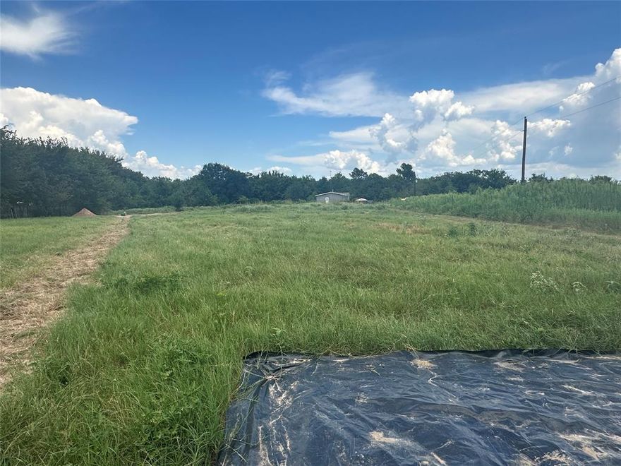 This stunning 2.16-acre property offers the perfect balance of peaceful country living with easy access to nearby cities. Located between the serene waters of Lake Fork and Lake Tawakoni, this land is ideal for those looking to build their dream home or invest in a growing community.

With all utilities already in place—water, electricity, and septic—this parcel is ready for development, making it an excellent opportunity for both residential and investment purposes. Situated centrally between Canton, Greenville, and Sulphur Springs, you'll enjoy a quiet, rural lifestyle without being too far from essential amenities and services.

Emory is a thriving town with a welcoming atmosphere and a B-rated school district that offers a unique 4-day school week. Whether you're seeking a tranquil retreat or a smart investment in a growing area, this property checks all the boxes.

Don’t miss out on this opportunity to own a piece of Texas countryside. Your future home or investment awaits!