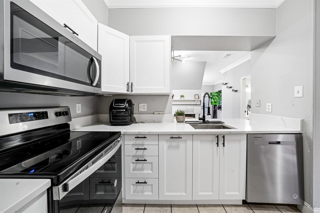 Oaks On Montfort Ph 02 03 & 04 - Residential