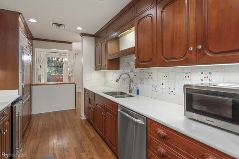 Tiny photo for 8 Dudley Square, Shreveport, LA 71106 (MLS # 21396233)