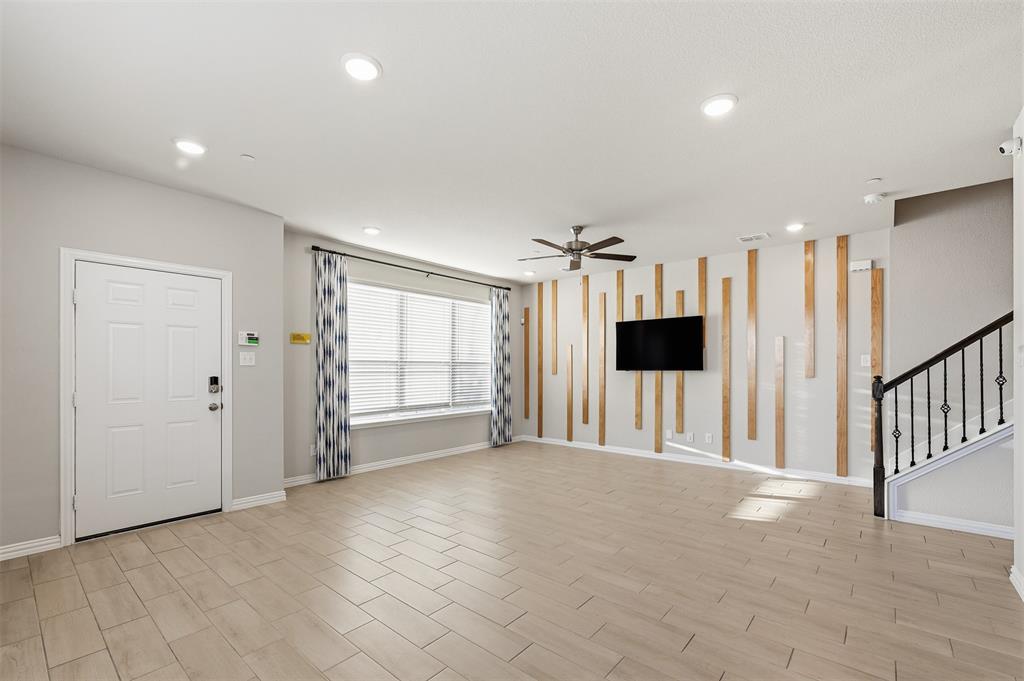 Cloverleaf - Residential