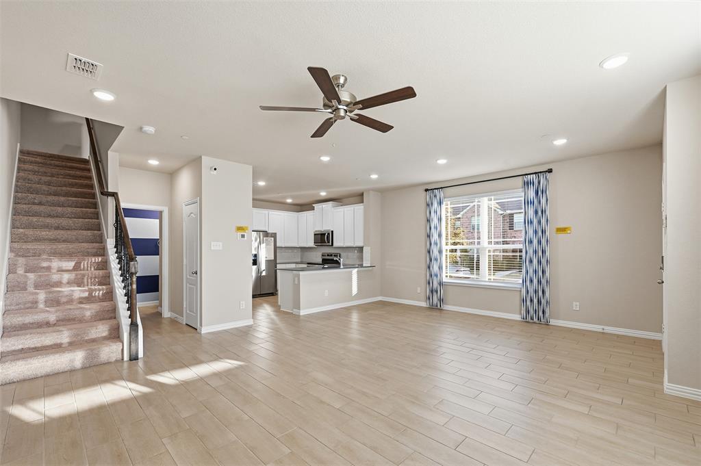 Cloverleaf - Residential