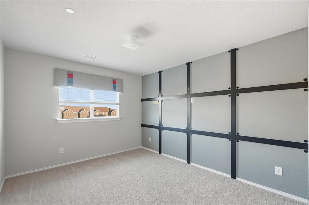 Cloverleaf - Residential